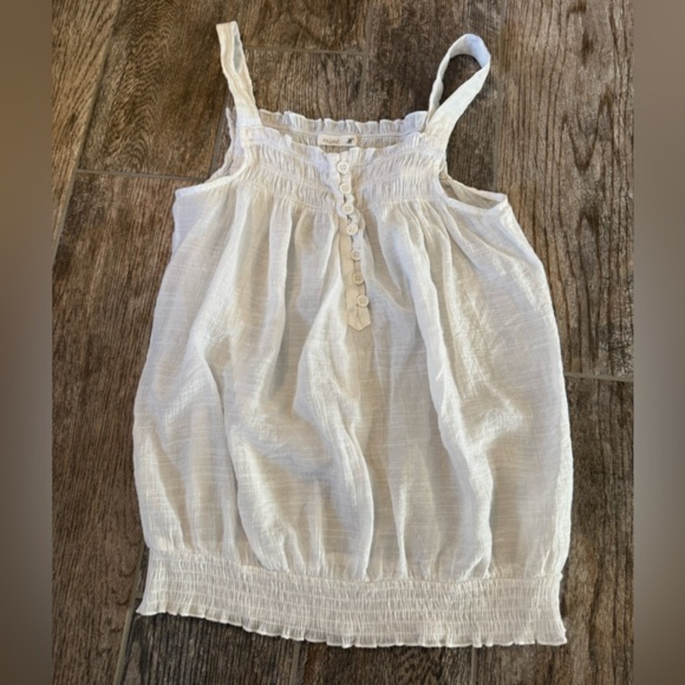 Mine White Button-Front Sleeveless Blouse